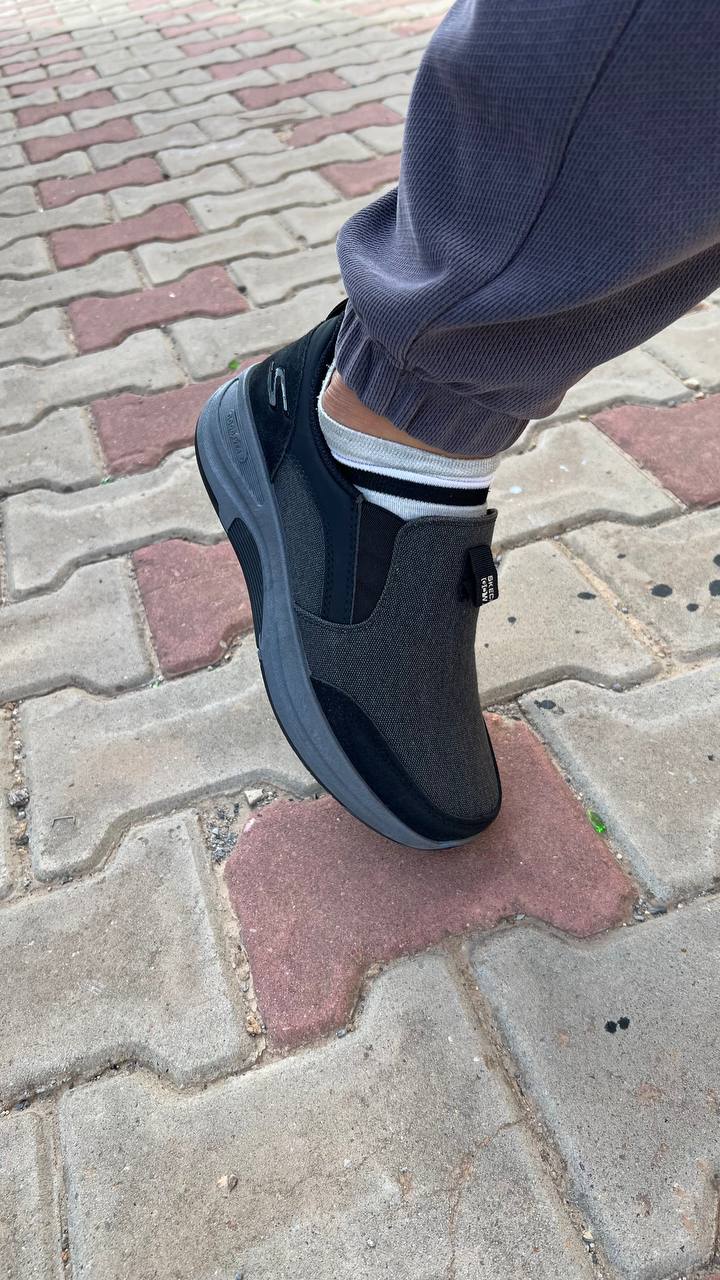 سكيتشرز رجالي